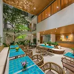 Prana Boutique Hotel And Apartments
