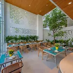 Prana Boutique Hotel And Apartments