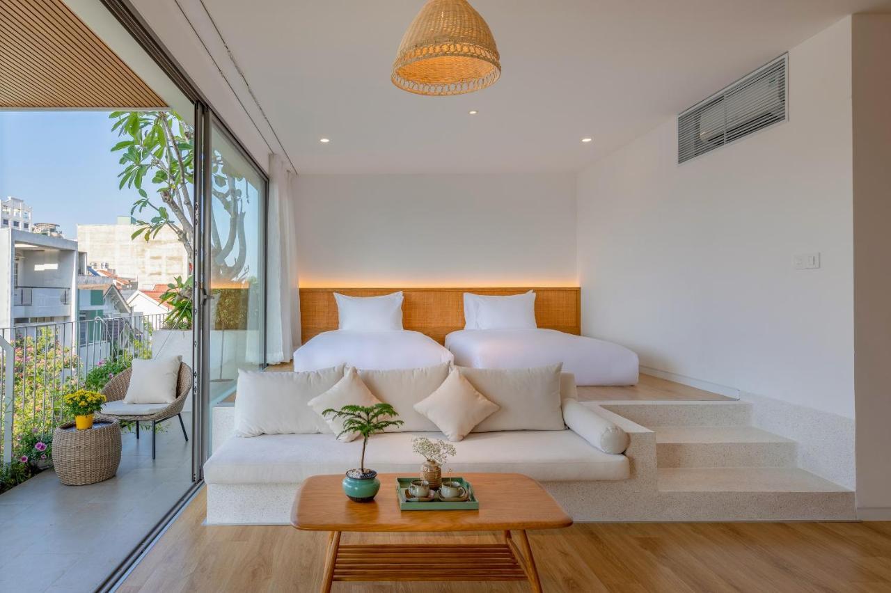 Prana Boutique And Da Nang